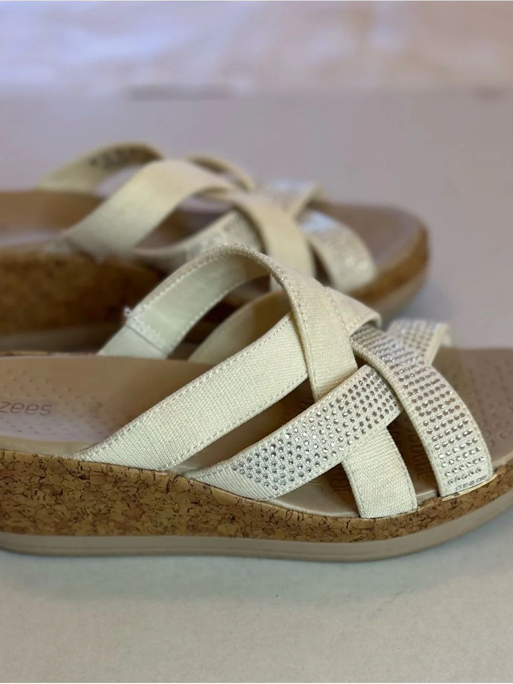 BZEES REIGN WEDGE SANDALS
